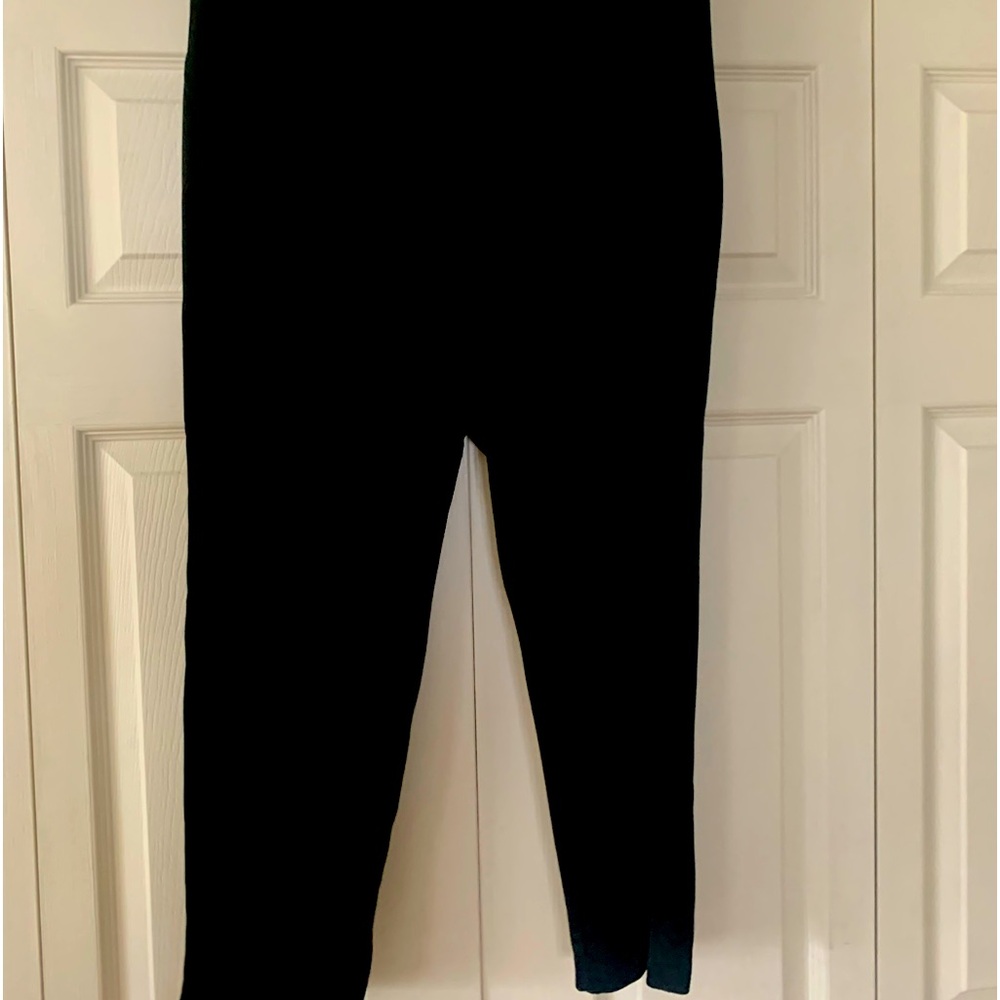 Vince Camuto Stylish black ankle pants with fashionable slits T ankles!